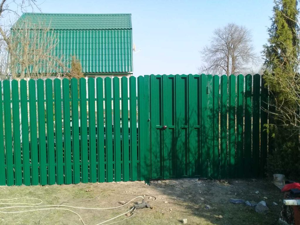 Построить забор в ленинградской области
